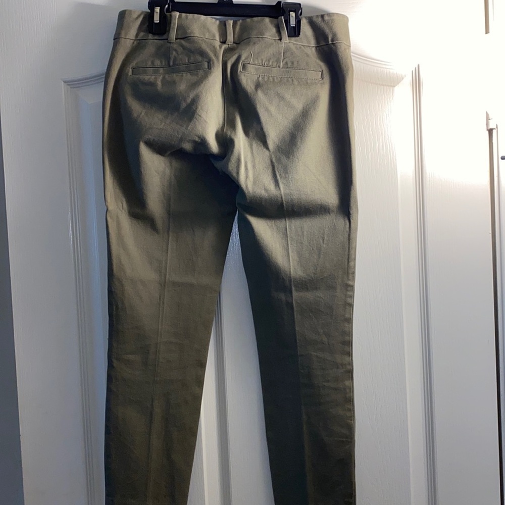 Light and Casual” New York and Company” Pants!!